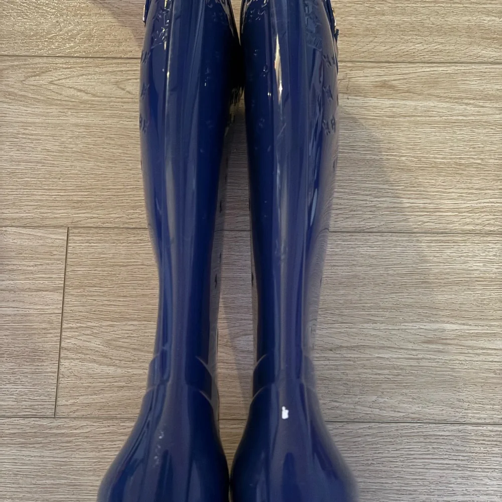 Authentic Louis Vuitton Rainboots - Size 37 - Picture 4 of 5